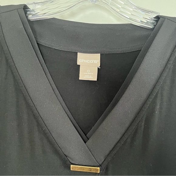 Chico’s Size 0 (U.S. size small) black short sleeve flowy v-neck‎ knit top EUC - Picture 7 of 9